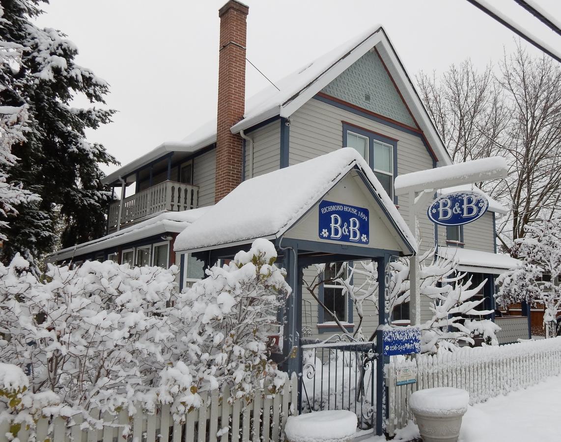 Richmond House Bed & Breakfast Bed & Breakfast Vernon
