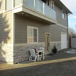 Private Small Suite With Private Bathroom And Parking On Property