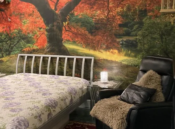 Private Small Suite With Private Bathroom And Parking On Property