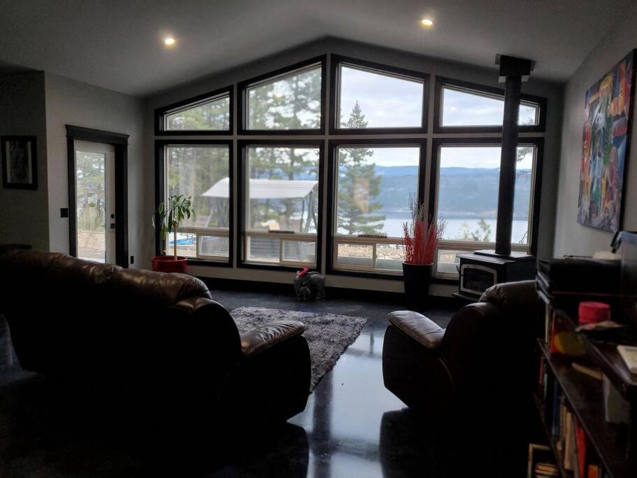 Apartment Elysian Lakeview Retreat Vernon
