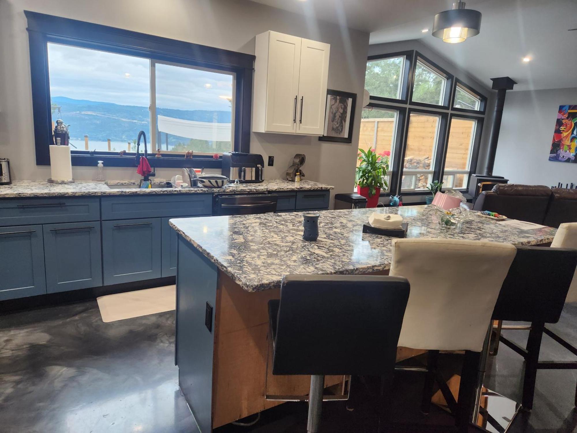 Elysian Lakeview Retreat Apartment Vernon