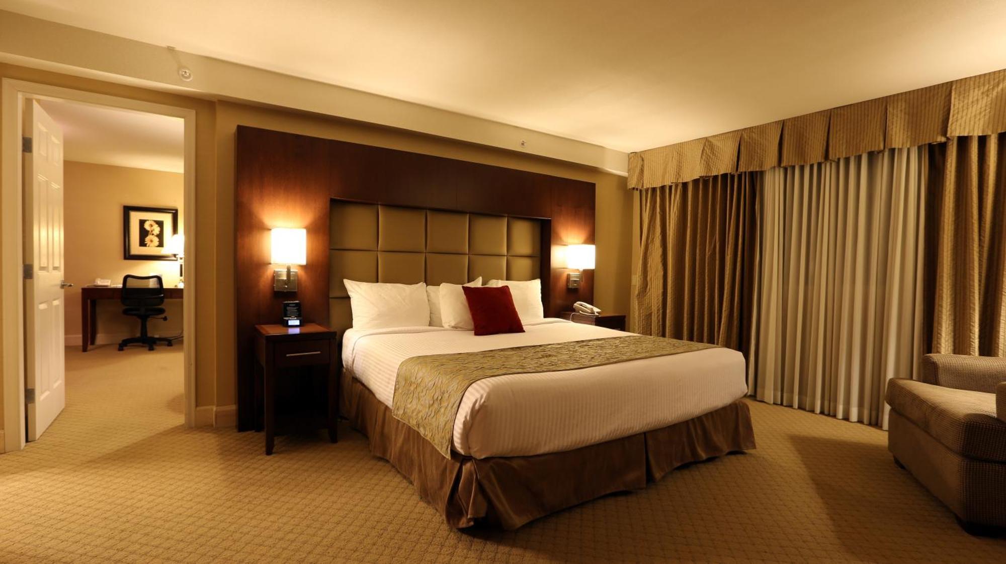 Prestige Hotel 3*