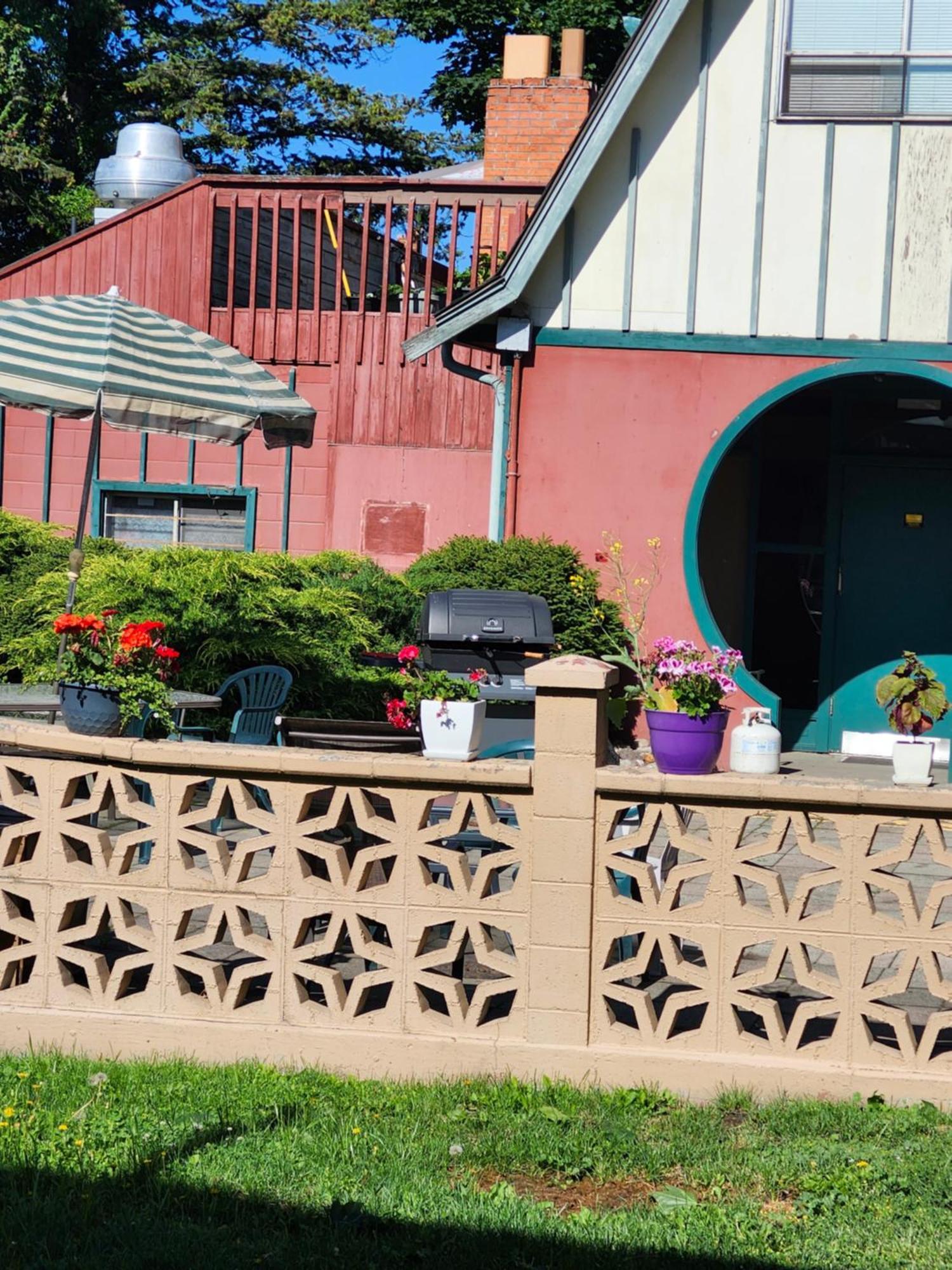 Tiki Village 2*