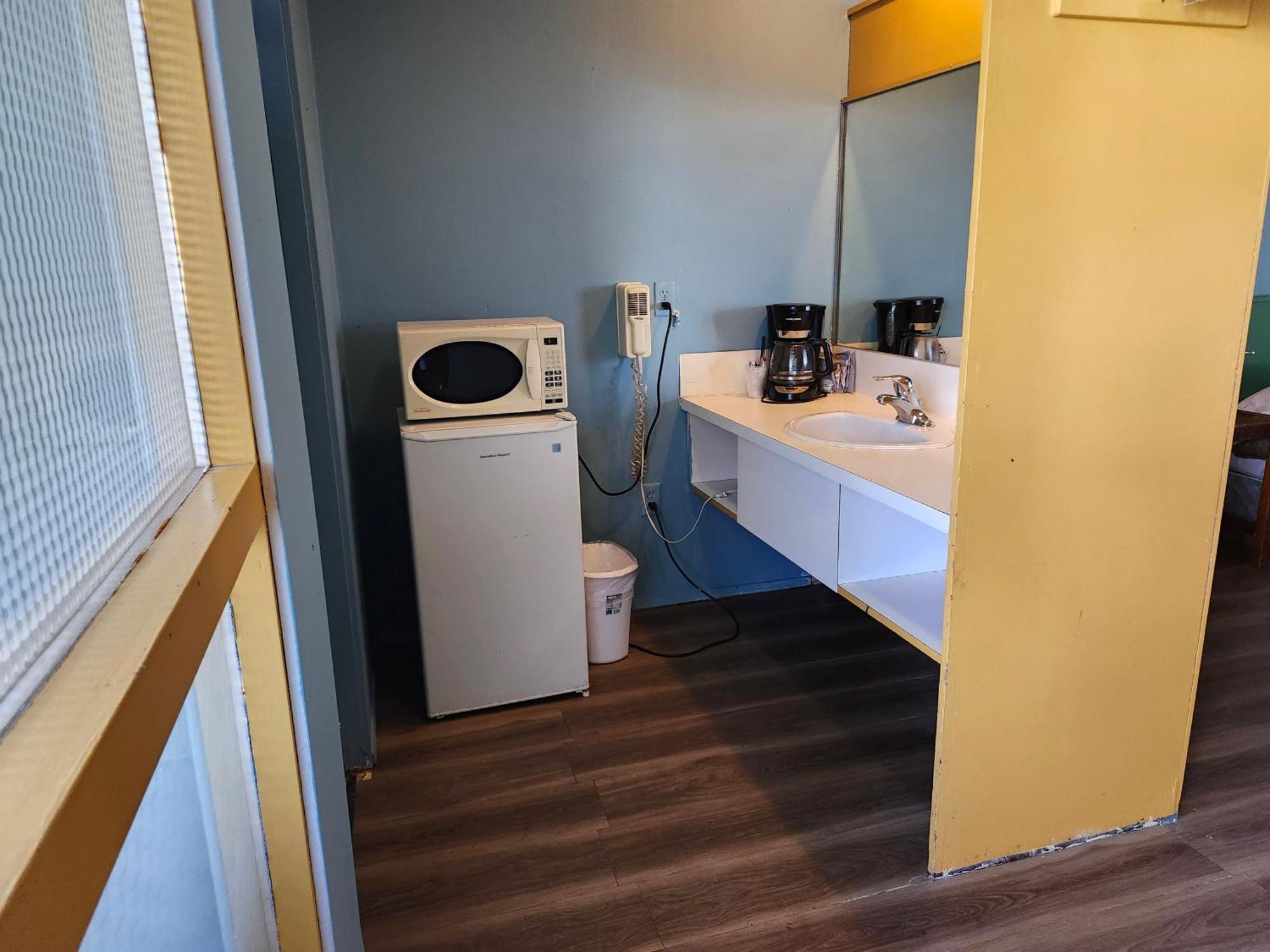 Tiki Village Motel