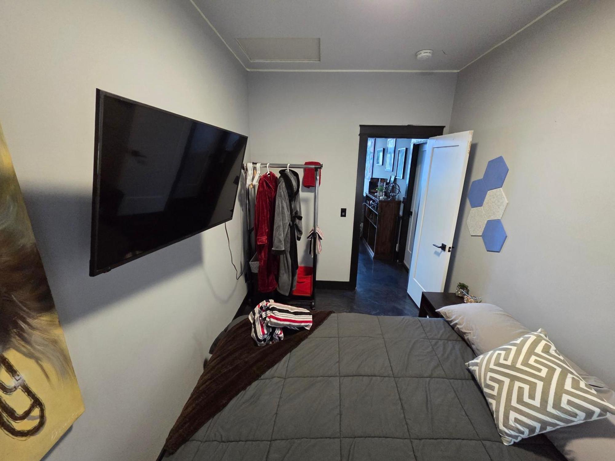 Elysian Lakeview Retreat