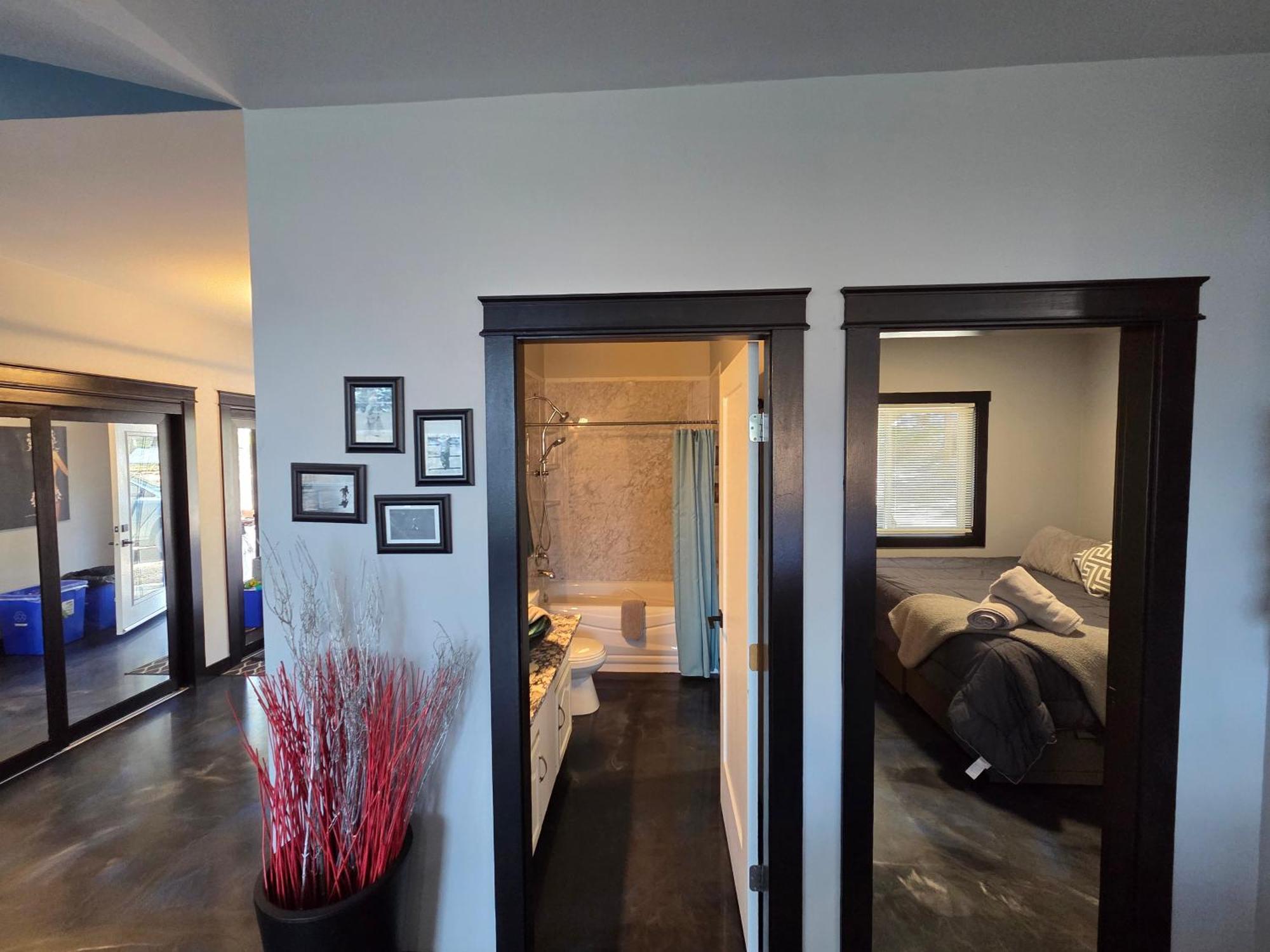Elysian Lakeview Retreat Apartment *