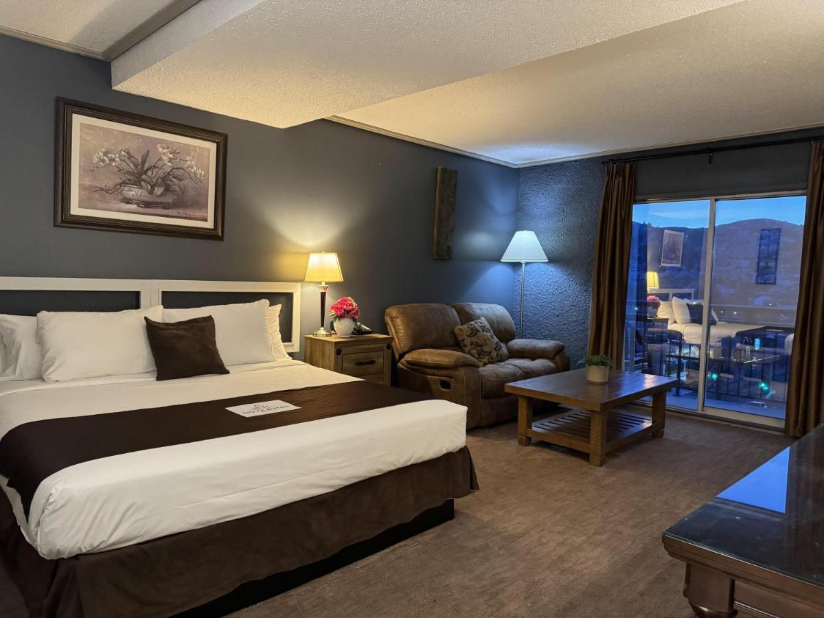 Divya Sutra Plaza And Conference Centre, Vernon, Bc 4*