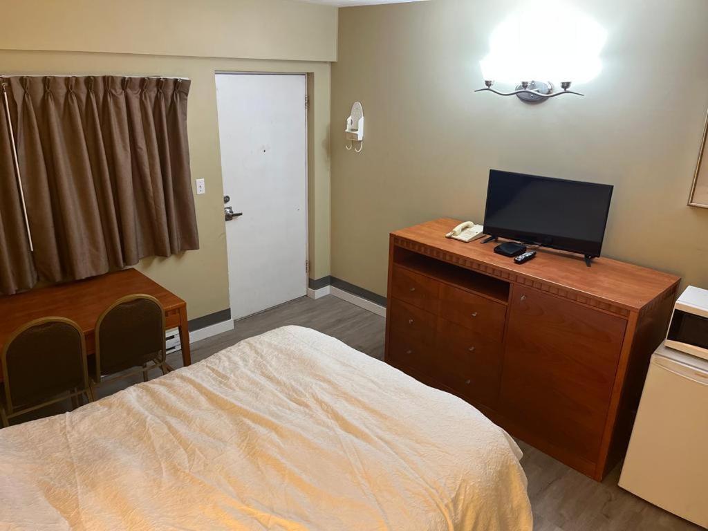 Schell Motel 2*