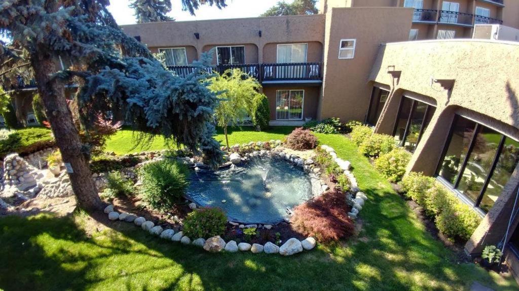 Riviera Village Complex 3*
