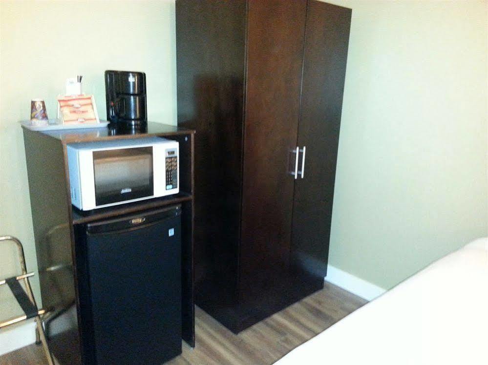 Hotel Western Villager Motor 2*