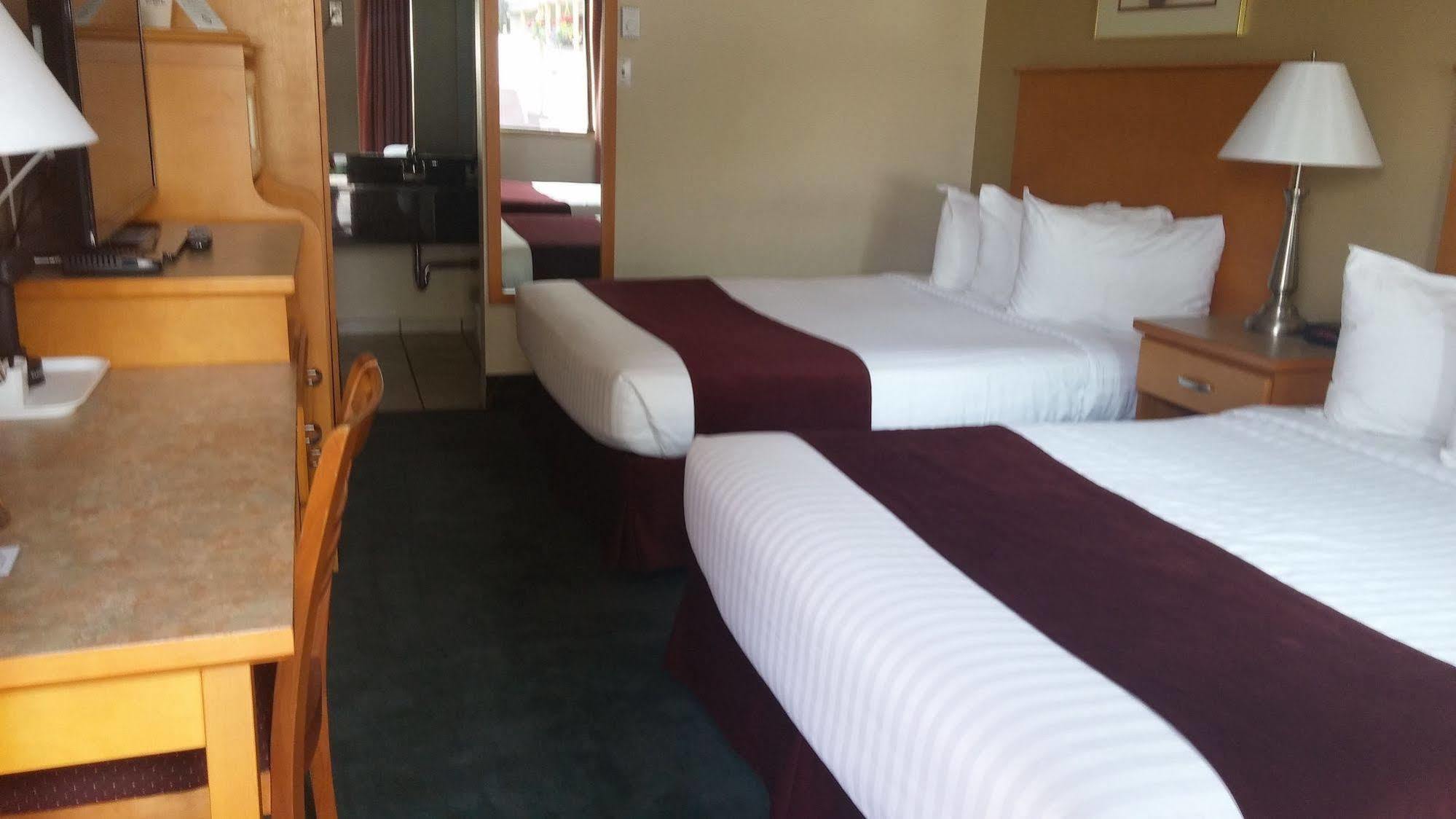 Canadas Value & Suites-vernon 2* Vernon
