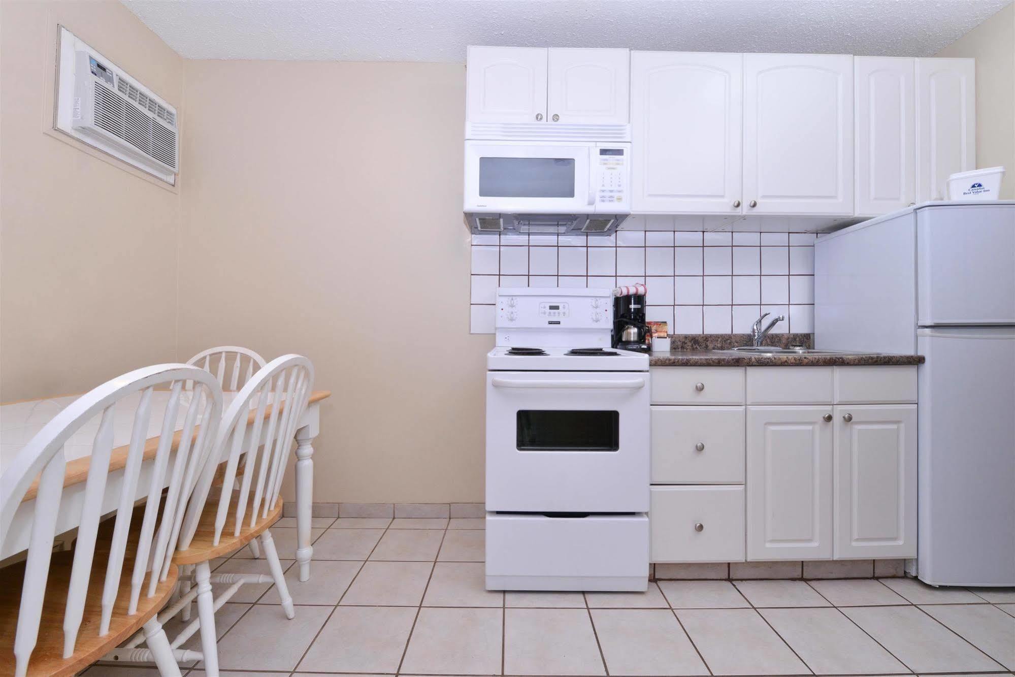Canadas Value & Suites-vernon 2* Vernon