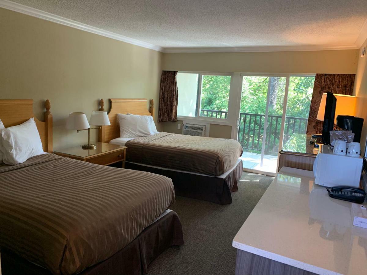Okanagan Royal Park By Elevate 3* Vernon